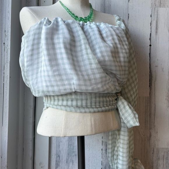 Asymmetrical Sleeve Blouse With Scrunchie - Picture 2 of 10